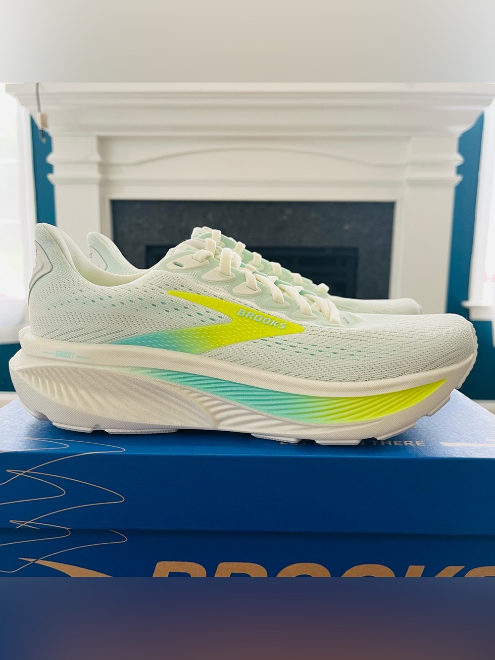 Brooks Ghost 17 Women's running shoe Bluewash/Nightlife/Yucca NEW